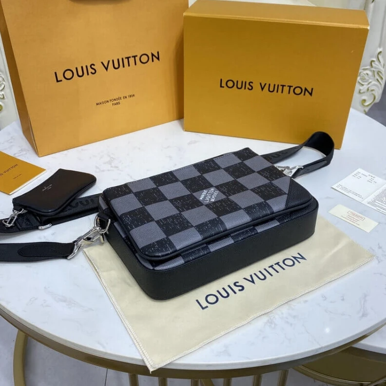 Replica bags lv This Trio Louis Vuitton Damier Checkerboard Pattern Trio Messenger