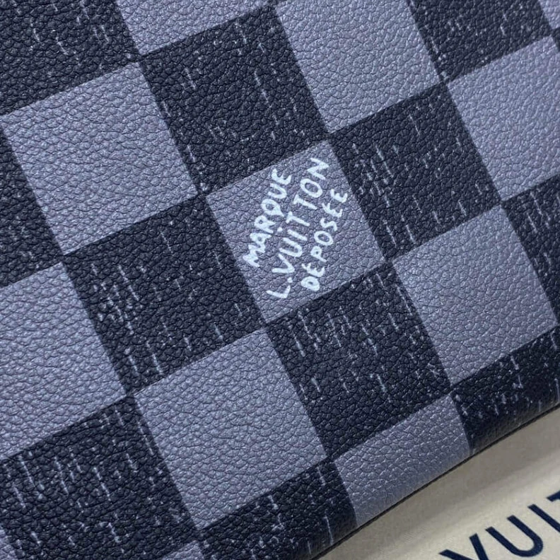 Replica bags lv This Trio Louis Vuitton Damier Checkerboard Pattern Trio Messenger
