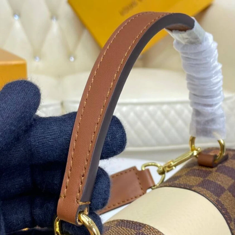 Replica bags lv 2 side pr Louis Vuitton Damier Ebene Bond Street MM Beige
