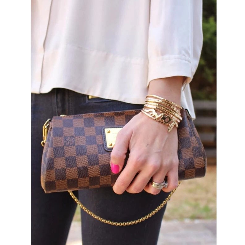 Mythick Textile l LV Damier Ebene Canvas Eva Clutch