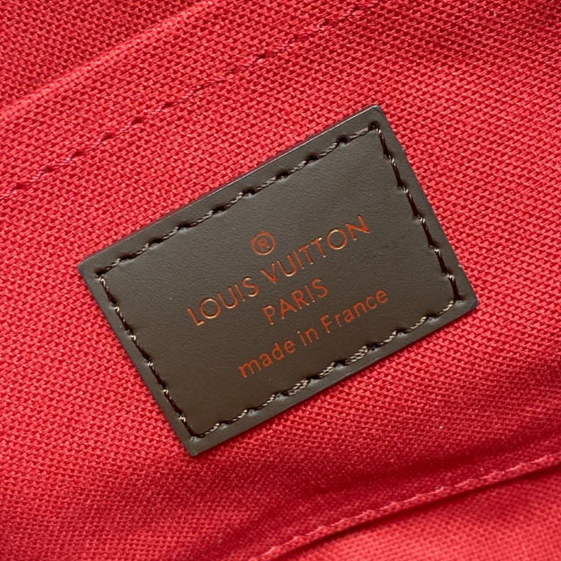 Louis vuitton locations Shiny gol LV Damier Ebene Canvas Favorite PM