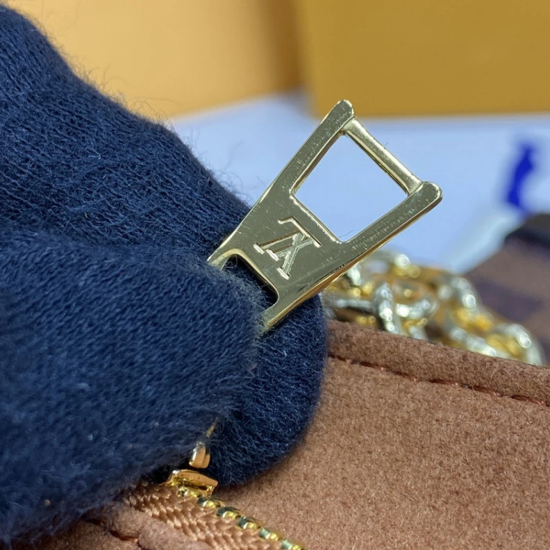 Mythick Magnetic LV Damier Ebene Canvas Vavin PM Caramel