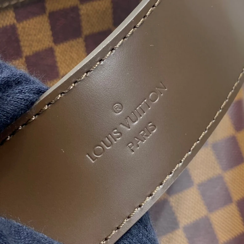 Mythick Snap hook LV Damier Ebene Delightful MM