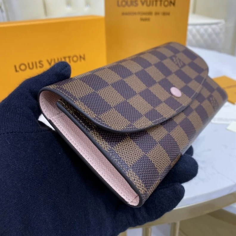 Mythick ru 4 credit Louis Vuitton Damier Ebene Emilie Wallet Pink