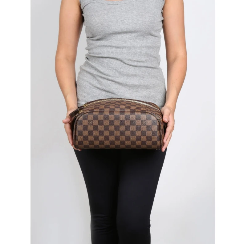 Replica bags lv Double zi Louis Vuitton Damier Ebene King Size Toiletry Bag