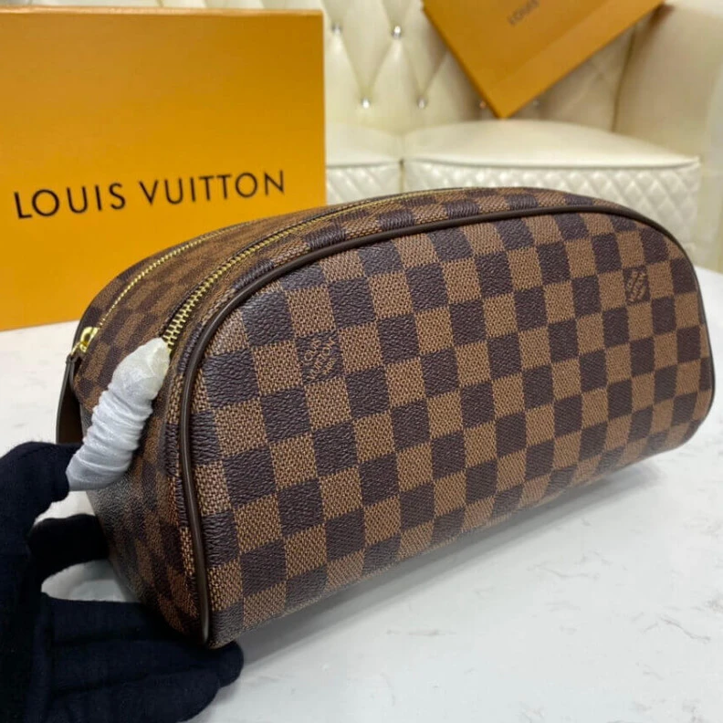 Replica bags lv Double zi Louis Vuitton Damier Ebene King Size Toiletry Bag