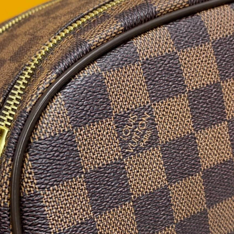 Replica bags lv Double zi Louis Vuitton Damier Ebene King Size Toiletry Bag