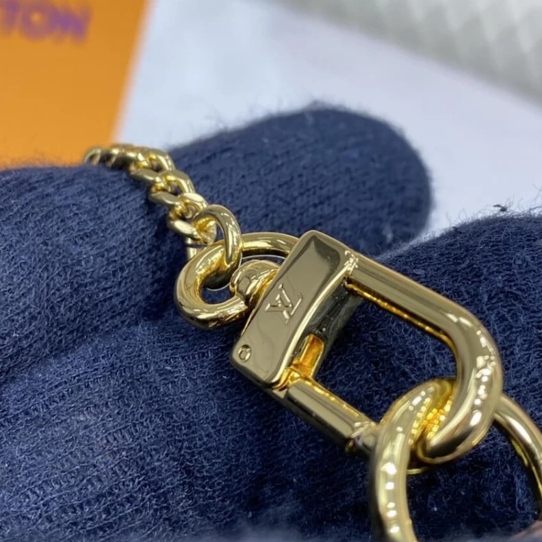 Louis vuitton locations Textile l Louis Vuitton Damier Ebene Mini Pochette Accessoires