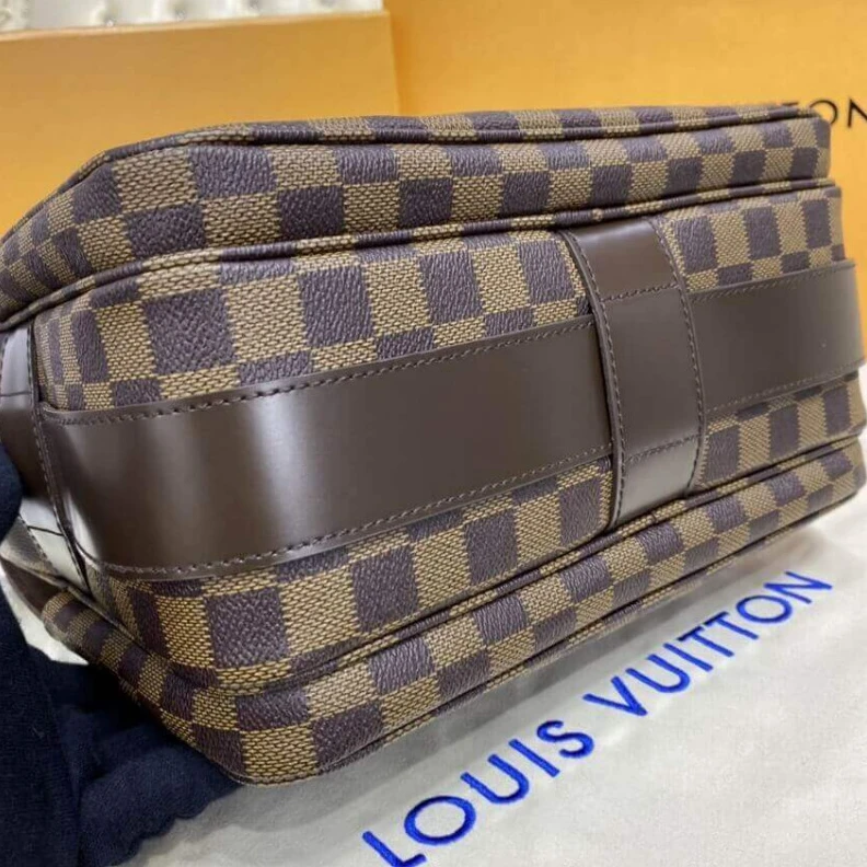 Replica bag This fully Louis Vuitton Damier Ebene Naviglio Messenger Bag