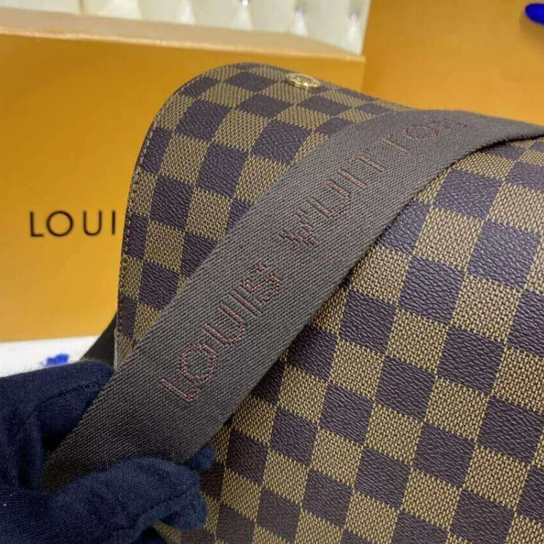Replica bag This fully Louis Vuitton Damier Ebene Naviglio Messenger Bag