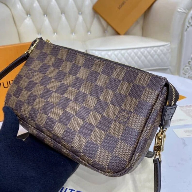 Mythick.ru Golden co Louis Vuitton Damier Ebene Pochette Accessoires