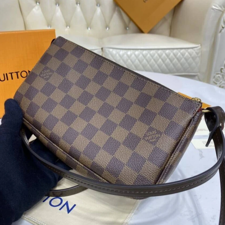 Mythick.ru Golden co Louis Vuitton Damier Ebene Pochette Accessoires