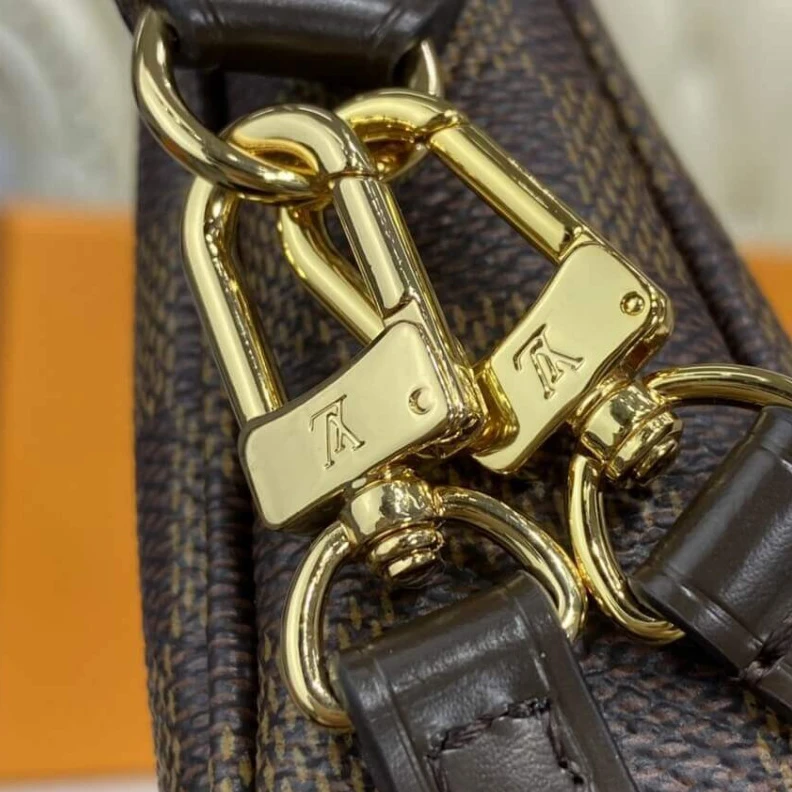 Mythick.ru Golden co Louis Vuitton Damier Ebene Pochette Accessoires