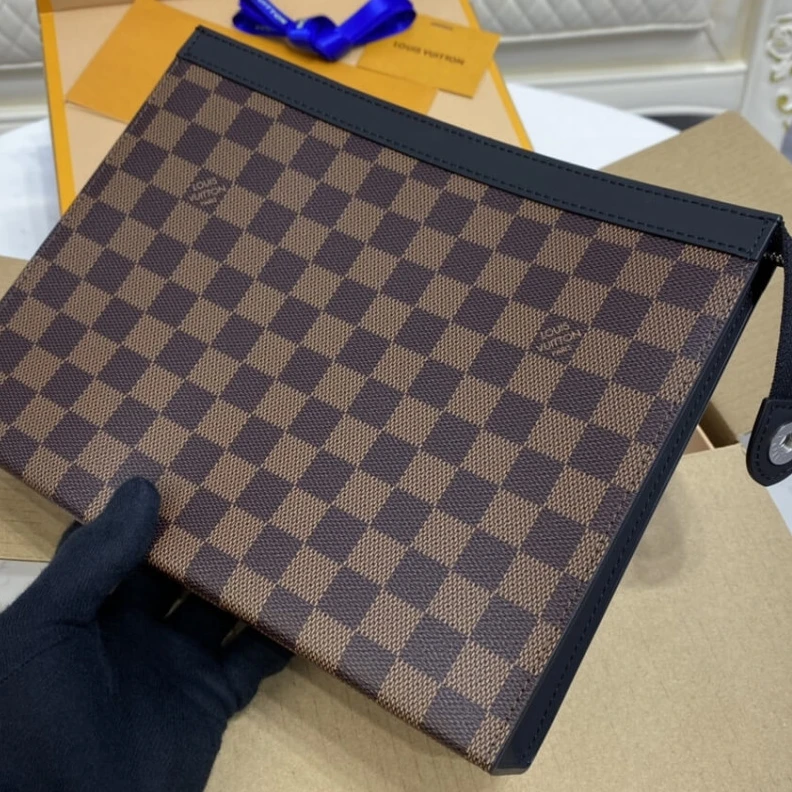 Mythick ru 6 interna LV Damier Ebene Pochette Voyage MM