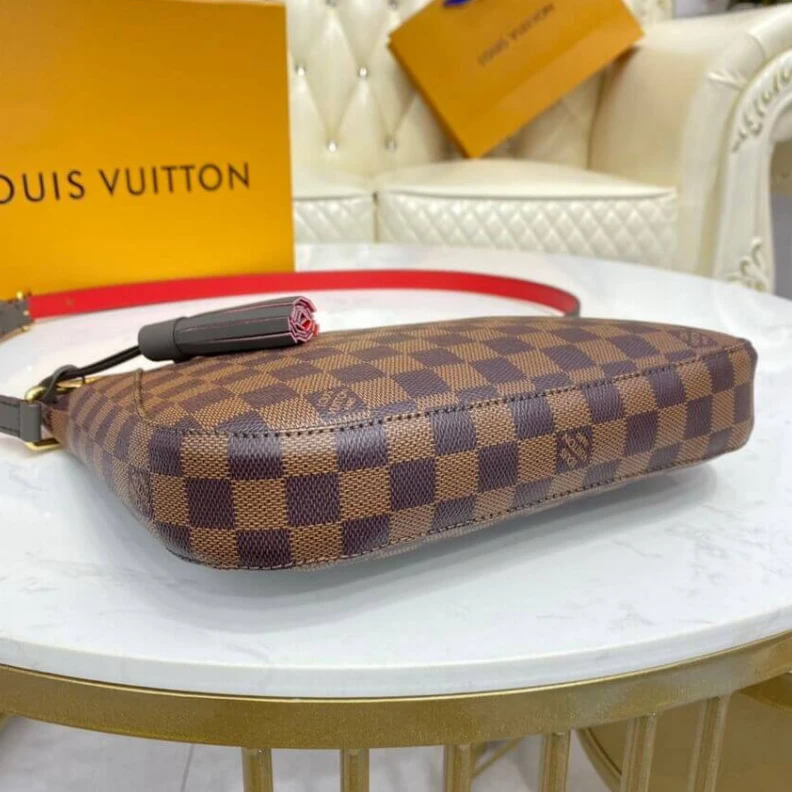 Louis vuitton locations Damier Eb LV Damier Ebene South Bank Besace