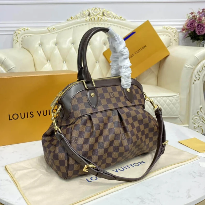 Mythick ru Golden Ha LV Damier Ebene Trevi PM