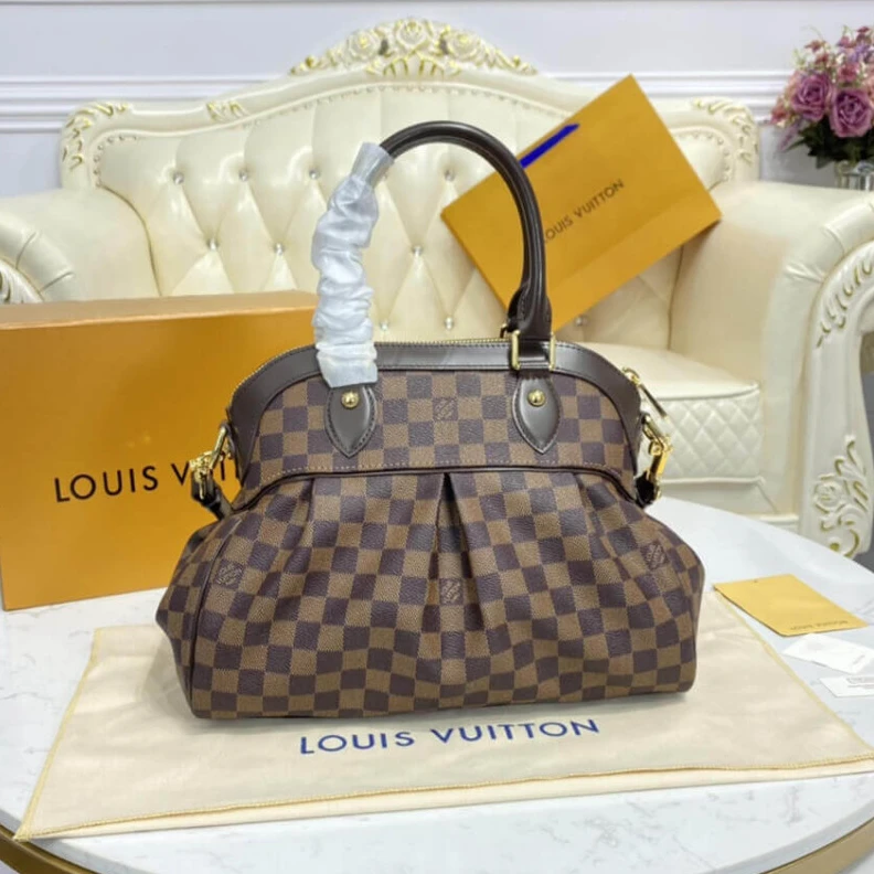 Mythick ru Golden Ha LV Damier Ebene Trevi PM