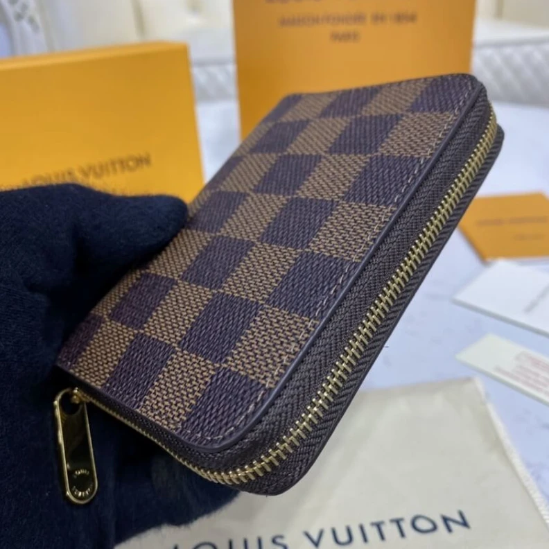 Replica bags 4 card sl Louis Vuitton Damier Ebene Zippy Coin Purse Brown