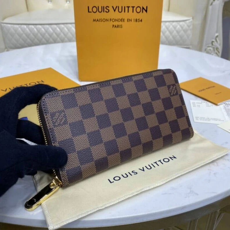 Replica bags 1 open co Louis Vuitton Damier Ebene Zippy Wallet Pink