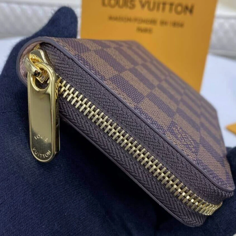 Replica bags 1 open co Louis Vuitton Damier Ebene Zippy Wallet Pink