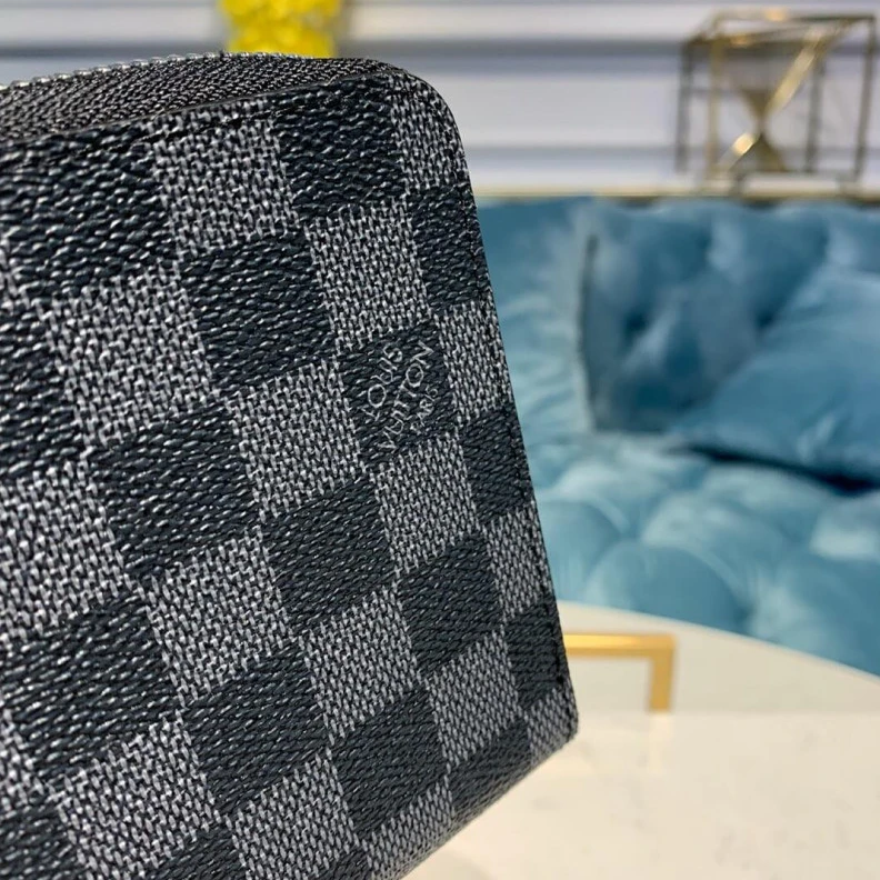 Replica bags Keeping pa Louis Vuitton Damier Graphite Canvas Zippy Organizer Wallet
