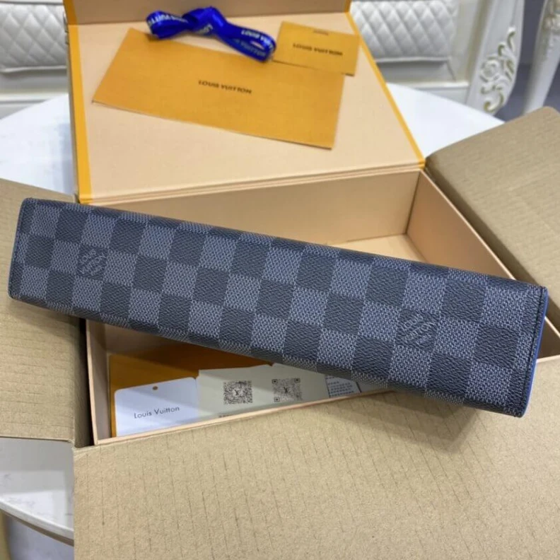 Lv belts replica The versat Louis Vuitton Damier Graphite Pochette Voyage MM