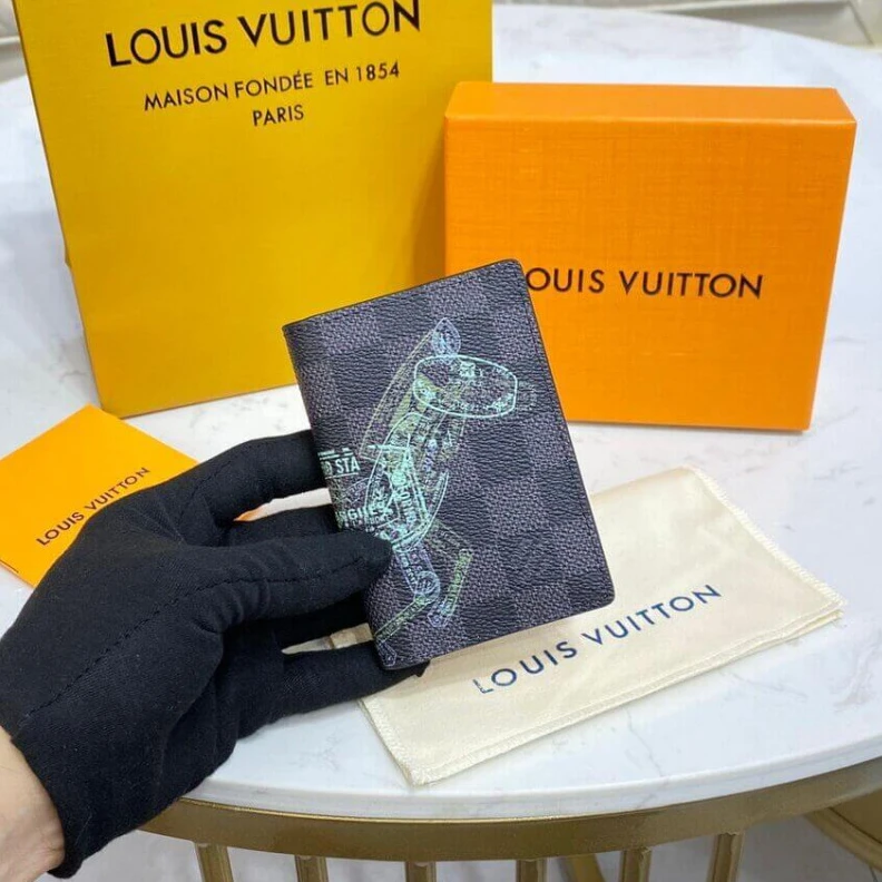Mythick Outside f Louis Vuitton Damier Graphite Pocket Organizer