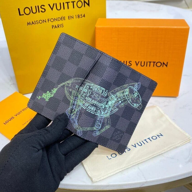 Mythick Outside f Louis Vuitton Damier Graphite Pocket Organizer