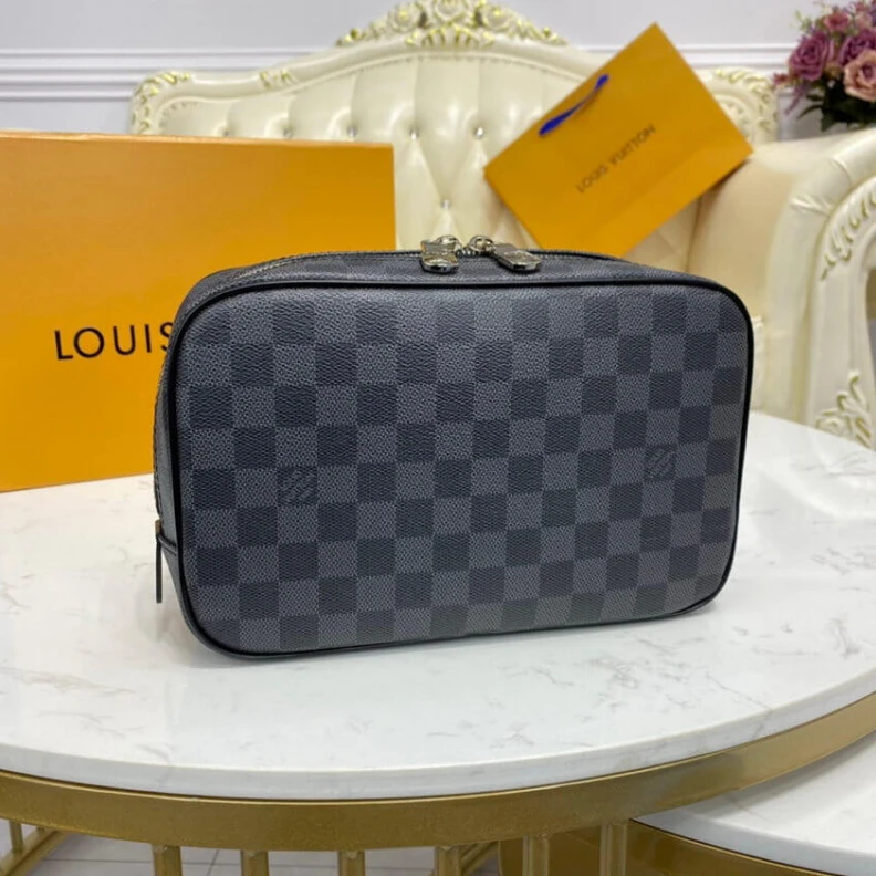 Mythick ru Vertical Louis Vuitton Damier Graphite Toilet Pouch GM