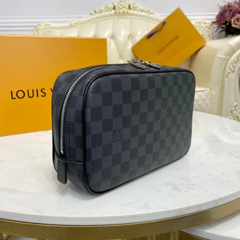 Mythick ru Vertical Louis Vuitton Damier Graphite Toilet Pouch GM