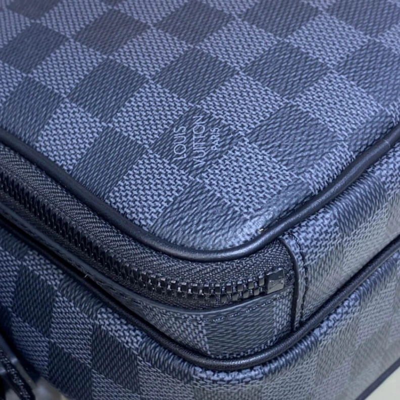 Replica bag Cowhide l Louis Vuitton Damier Graphite Utility Messenger Bag N40280