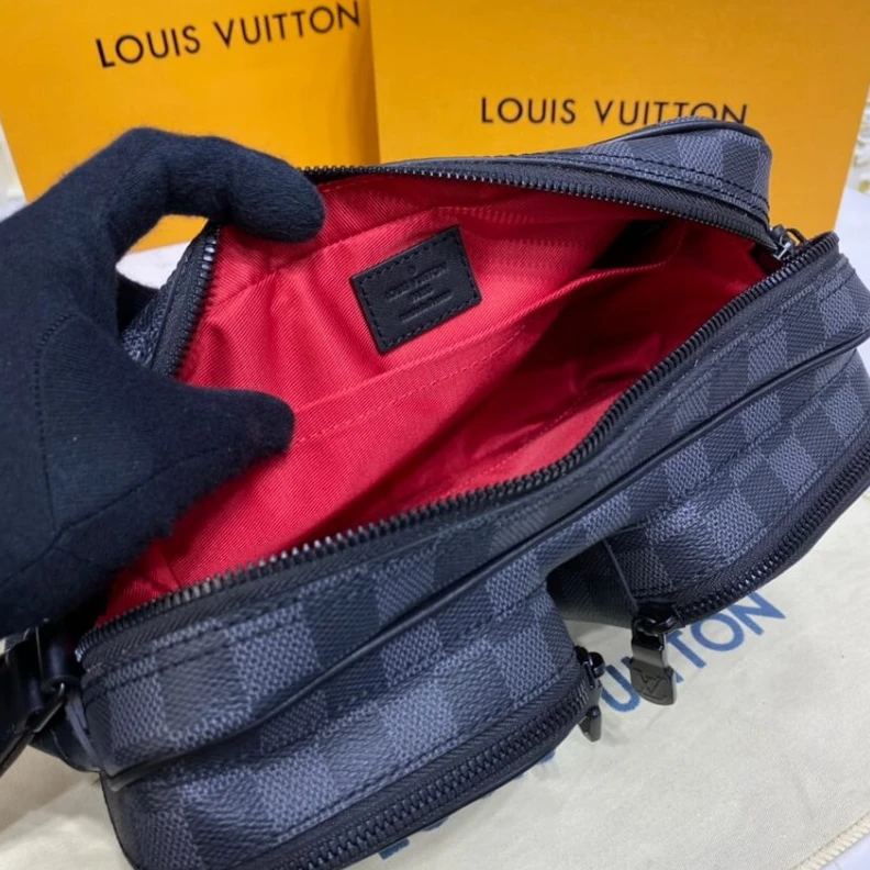 Replica bag Cowhide l Louis Vuitton Damier Graphite Utility Messenger Bag N40280