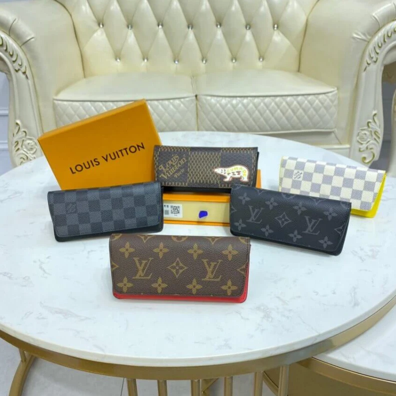 Top lv Calf leat Louis Vuitton Damier Graphite Woody Glasses Case