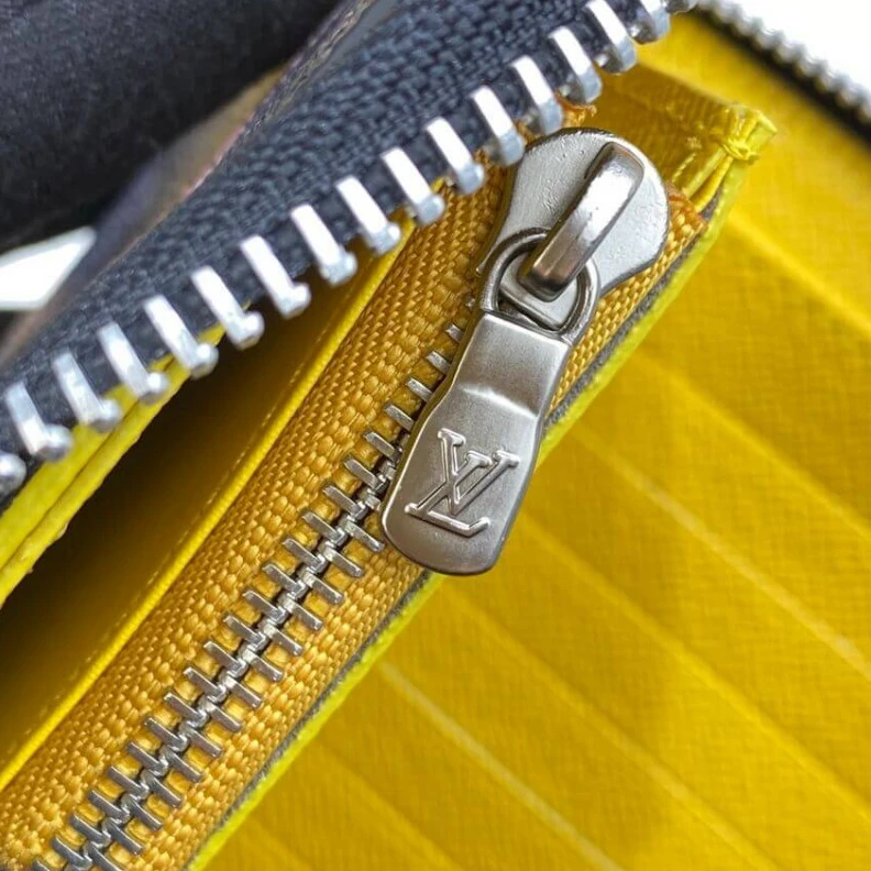Mythick ru Silvercol Louis Vuitton Damier Graphite Zippy Wallet Vertical