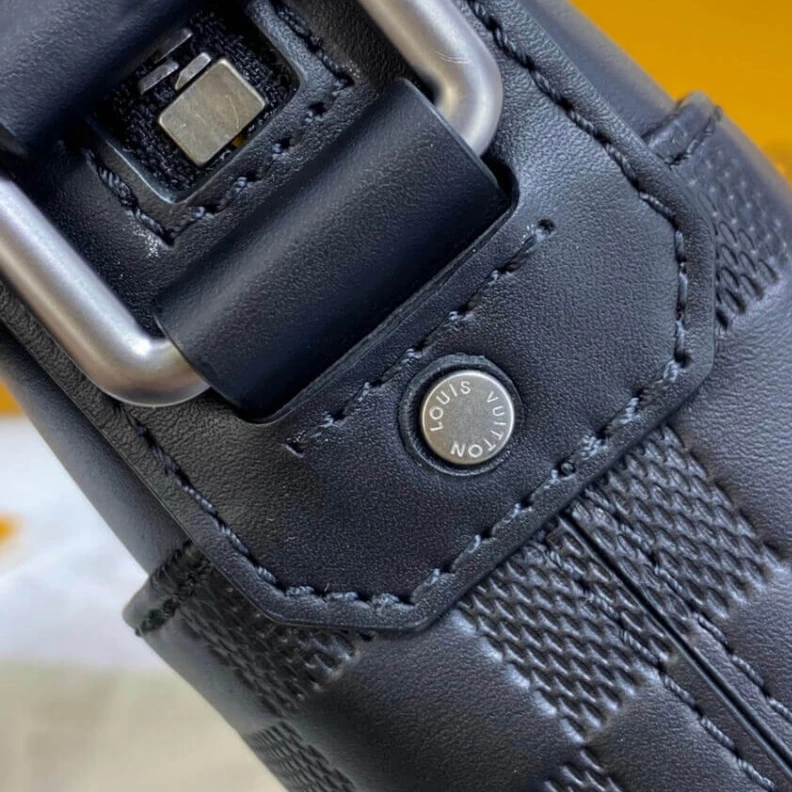 Lv belts replica 21 x 26 x Louis Vuitton Damier Infini Leather District Pochette