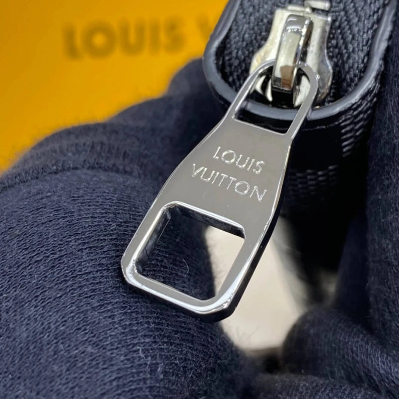 Mythick.ru 16 CC slo Louis Vuitton Damier Infini Leather Zippy Organizer