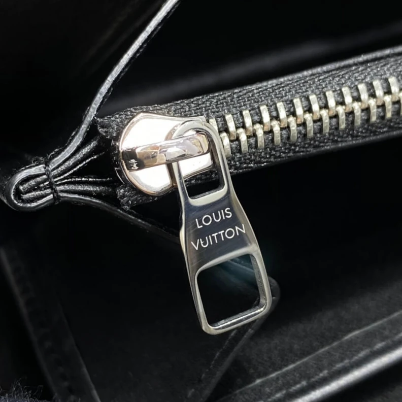 Mythick.ru 16 CC slo Louis Vuitton Damier Infini Leather Zippy Organizer