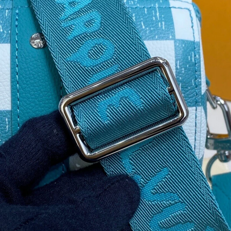Mythick A miniatur Louis Vuitton Damier Pattern City Keepall in Blue