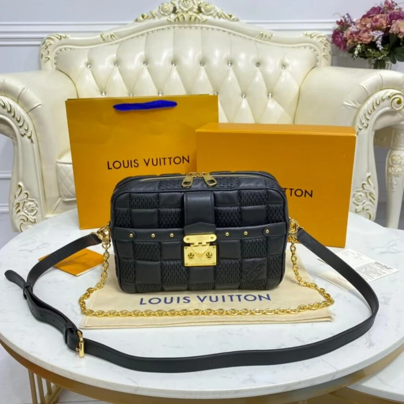 Lv belts replica Chain Dro Louis Vuitton Damier Quilt Lambskin Troca MM Black