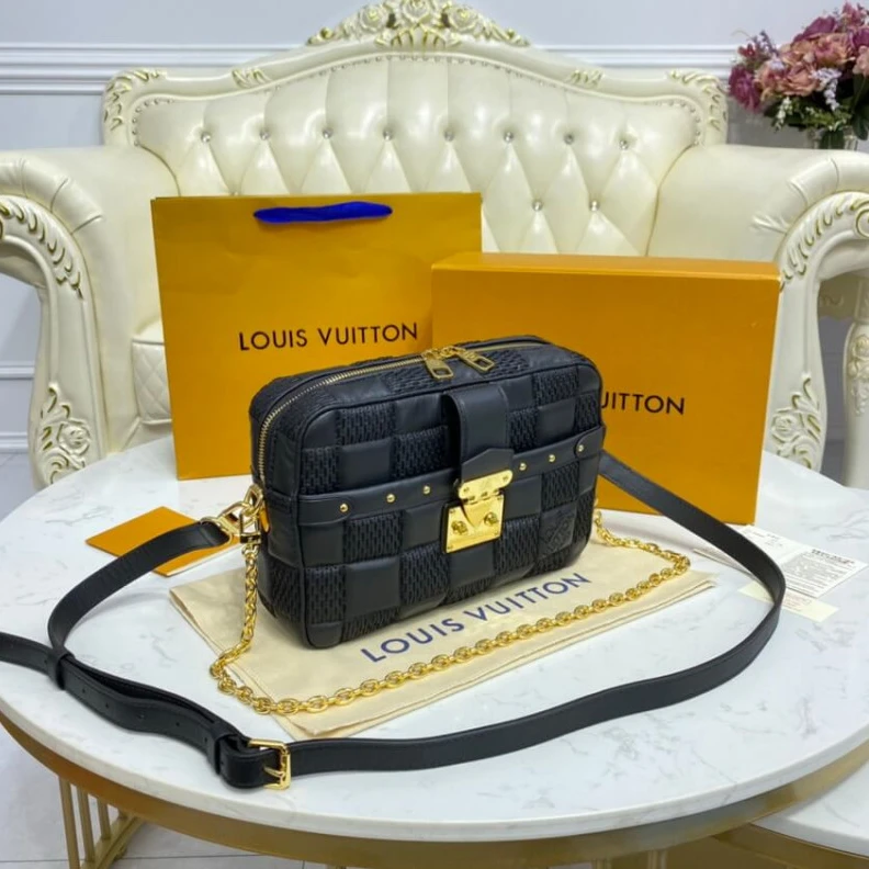 Lv belts replica Chain Dro Louis Vuitton Damier Quilt Lambskin Troca MM Black