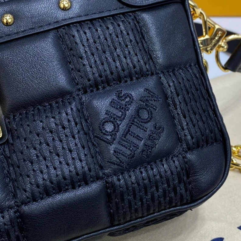 Lv belts replica Chain Dro Louis Vuitton Damier Quilt Lambskin Troca MM Black