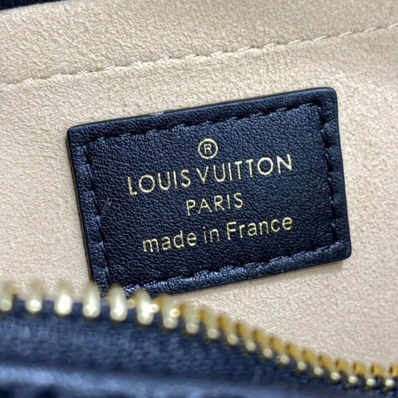 Lv belts replica Chain Dro Louis Vuitton Damier Quilt Lambskin Troca MM Black