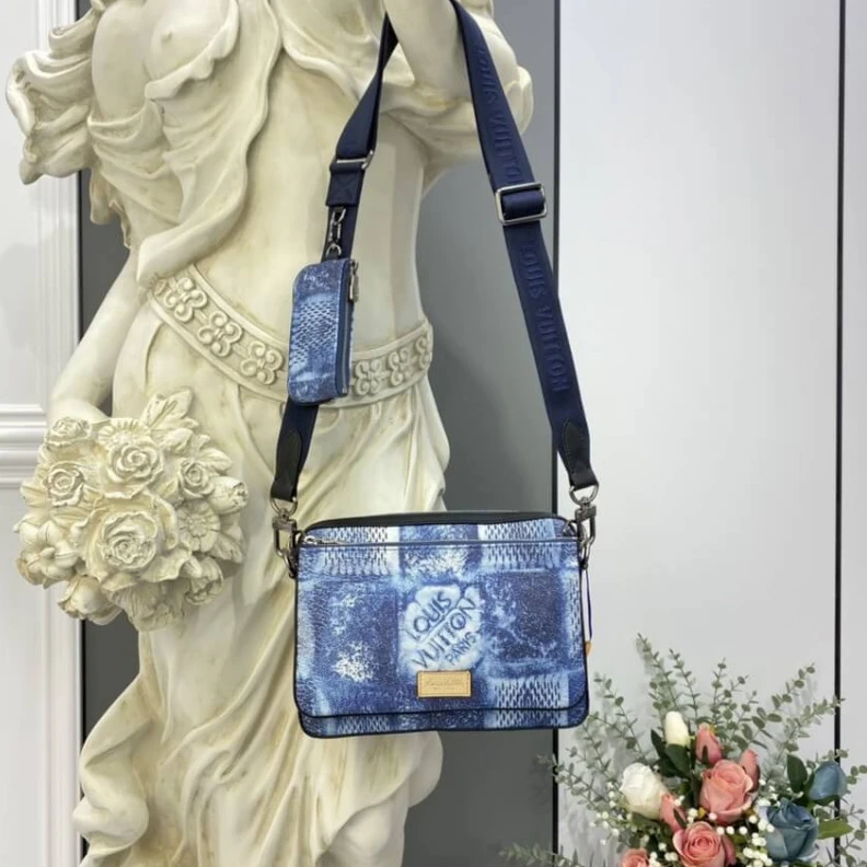 Top lv Strap dro Louis Vuitton Damier Salt Canvas Trio Messenger Blue