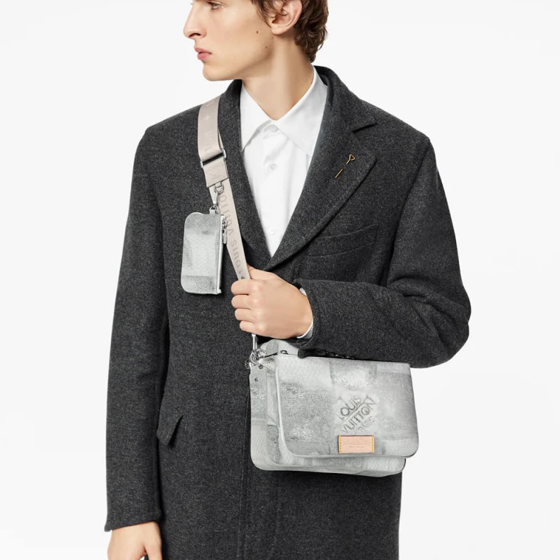 Mythick Silvercol Louis Vuitton Damier Salt Canvas Trio Messenger Grey