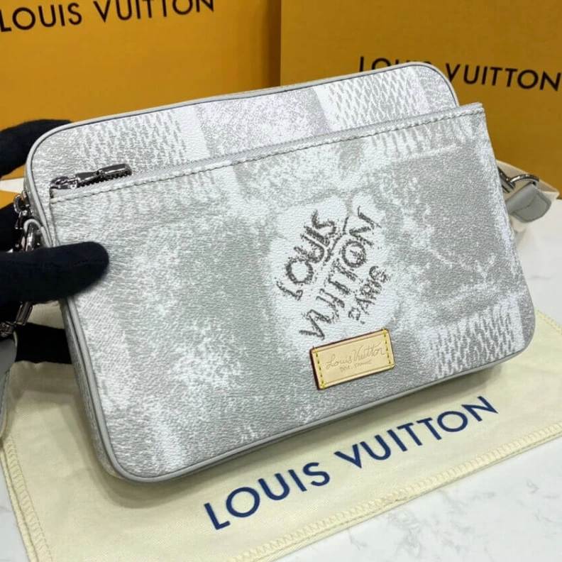 Mythick Silvercol Louis Vuitton Damier Salt Canvas Trio Messenger Grey