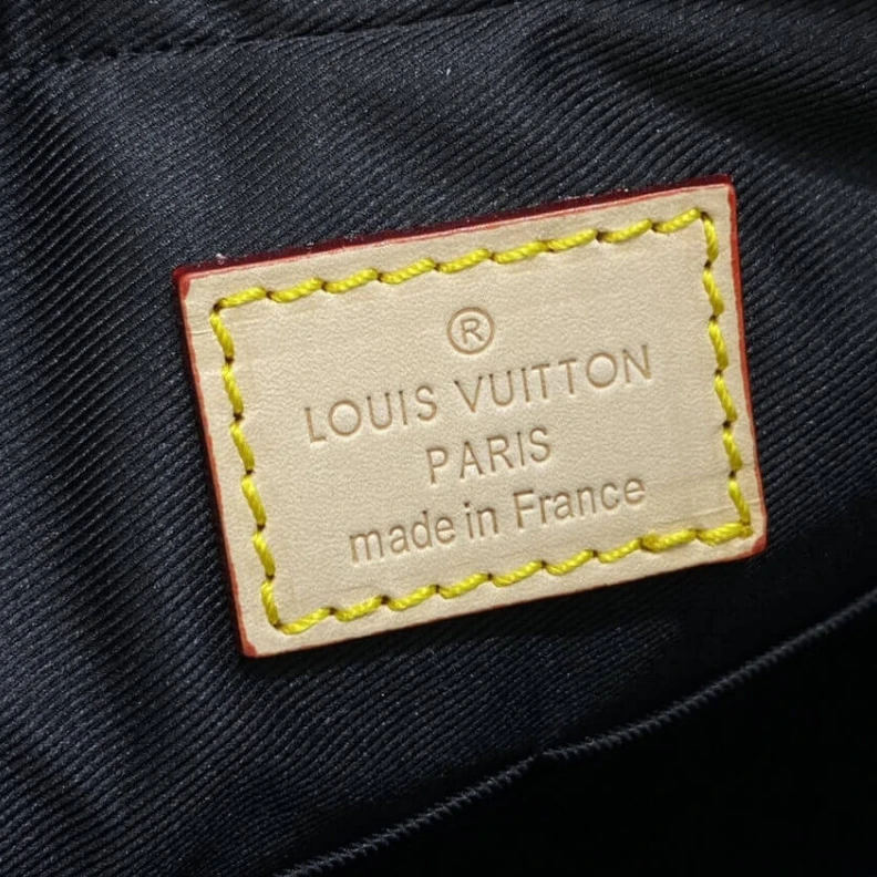 Mythick Silvercol Louis Vuitton Damier Salt Canvas Trio Messenger Grey