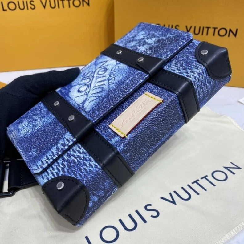 Top lv Strap dro Louis Vuitton Damier Salt Canvas Trunk Slingbag Blue