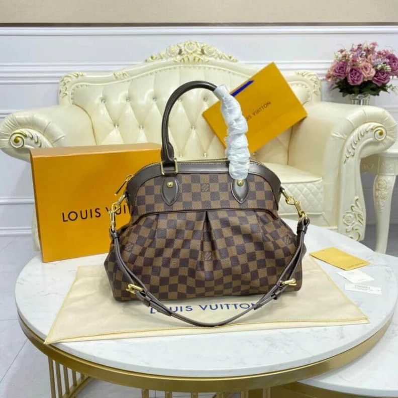 Mythick ru Internal LV Damier Trevi PM Shoulder Bag