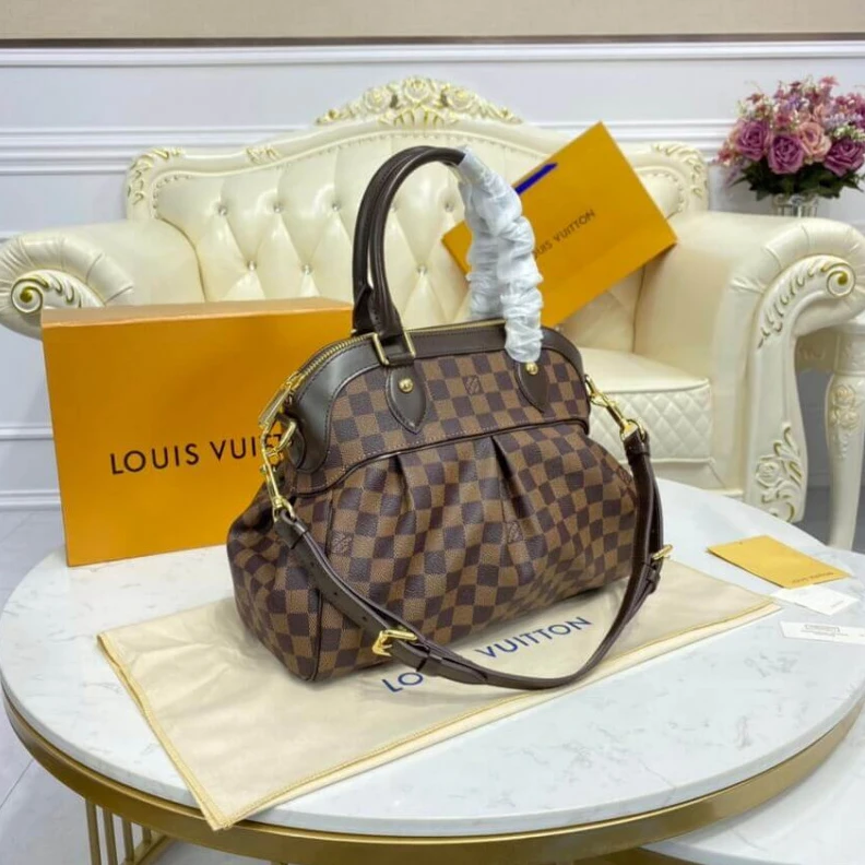 Mythick ru Internal LV Damier Trevi PM Shoulder Bag