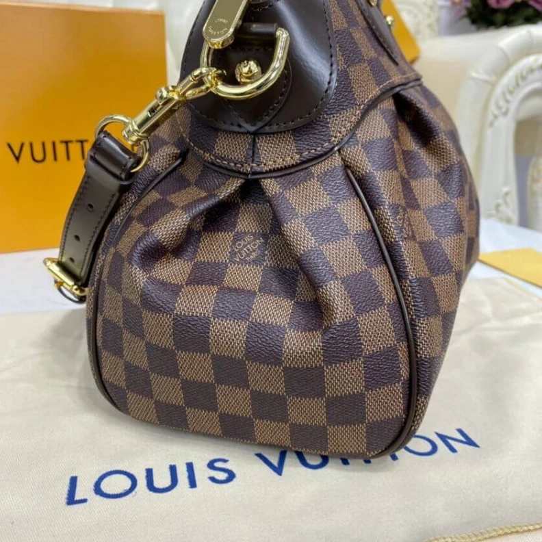Mythick ru Internal LV Damier Trevi PM Shoulder Bag